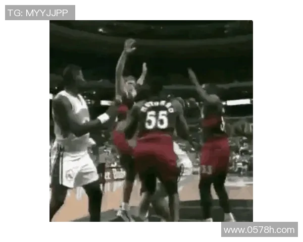 本华莱士与穆托姆博精彩对决比赛视频回顾与分析